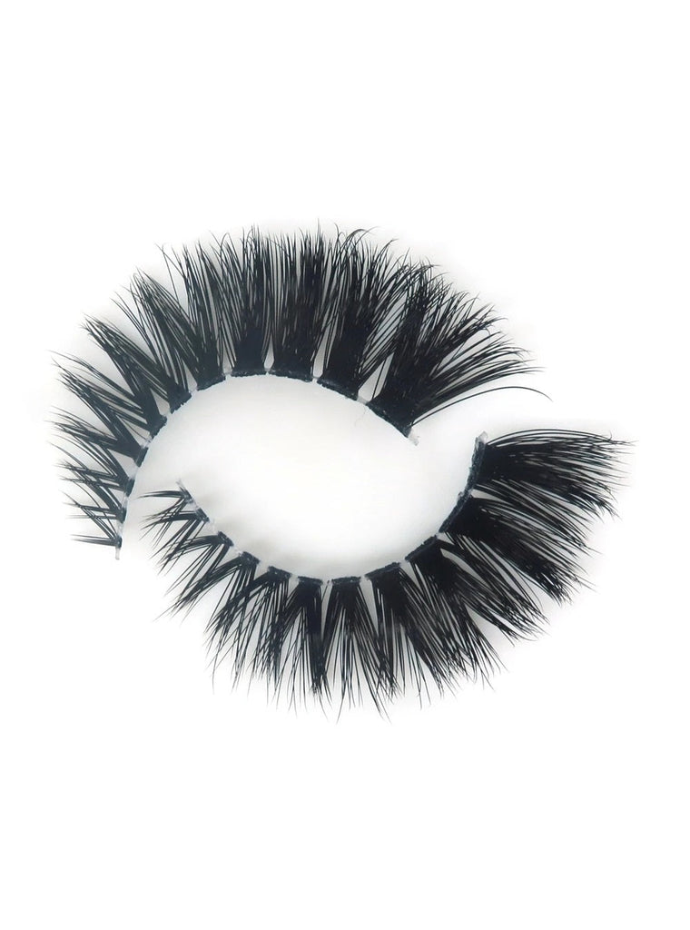 Jealous lashes Cleon Cosmetics