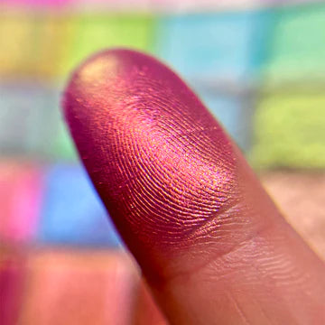 Rayonnant | Electric Multichrome Clionadh Cosmetics