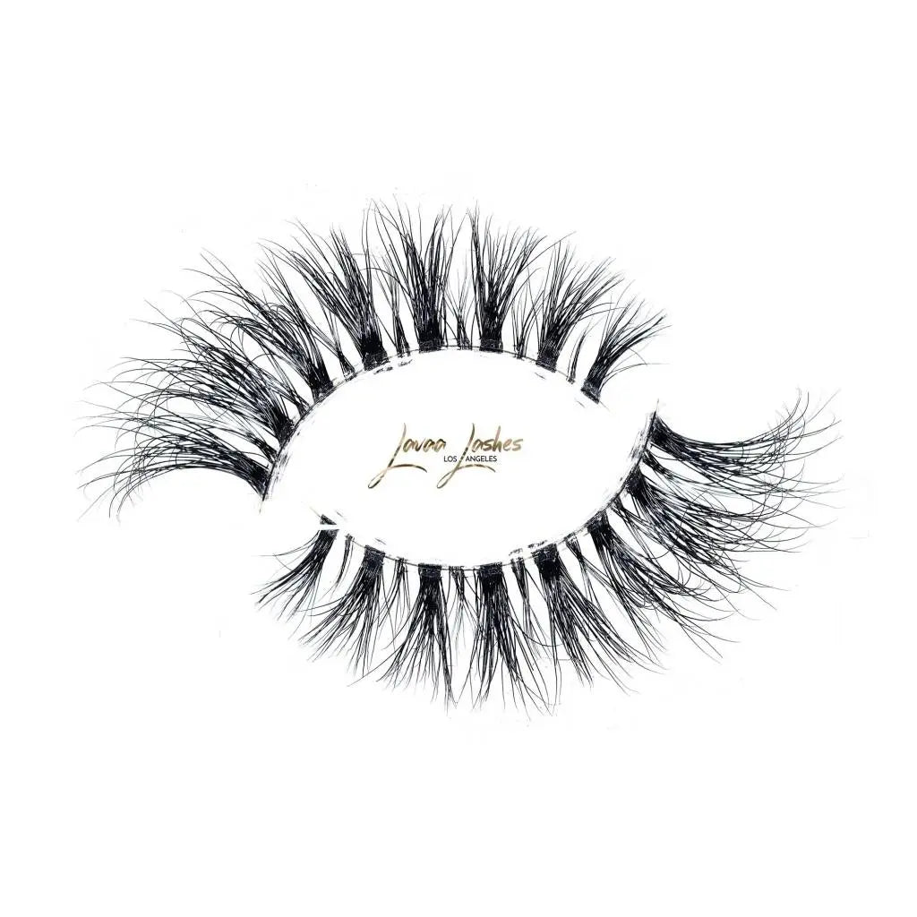 Classy Lavaa lashes