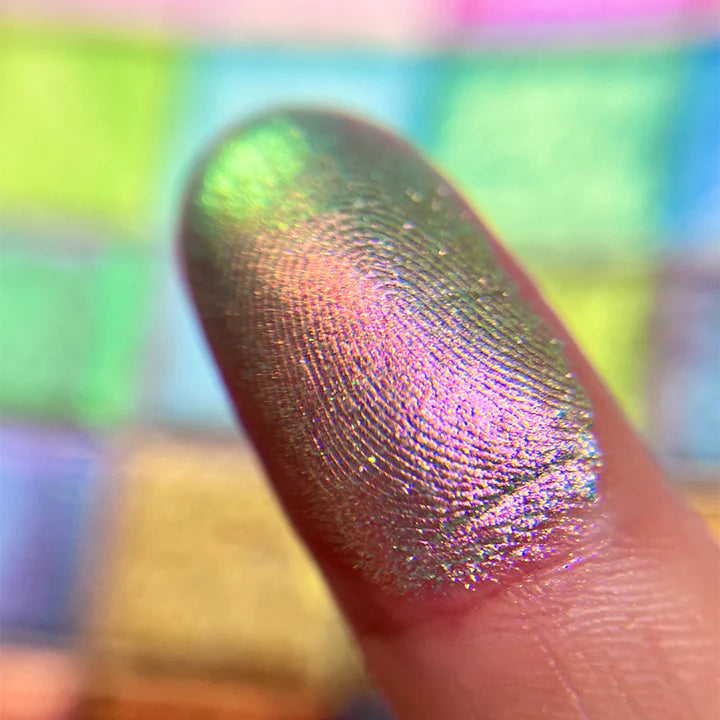 Emblem | Electric Multichrome Clionadh Cosmetics