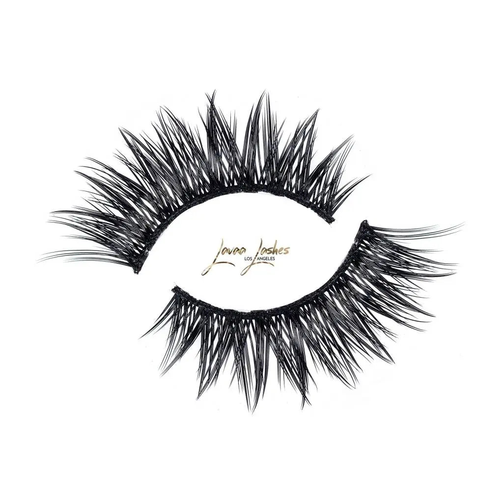 Jolie Lavaa lashes