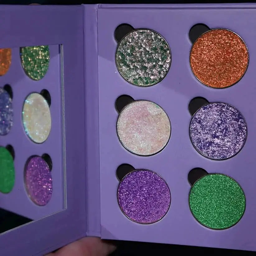 Mini Moth and the Moon Palette Dieverune Cosmetics