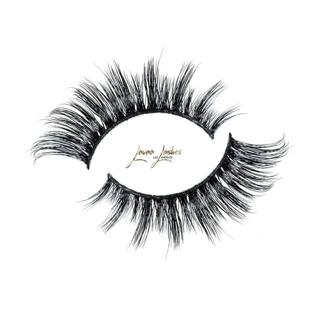 Rebel Lavaa lashes