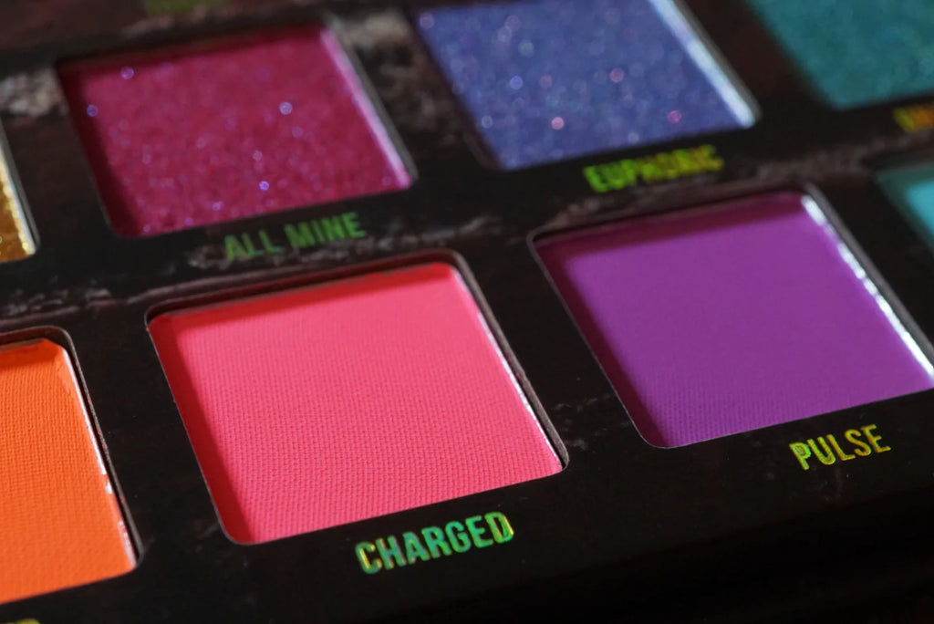 Surge Palette Blend Bunny Cometics