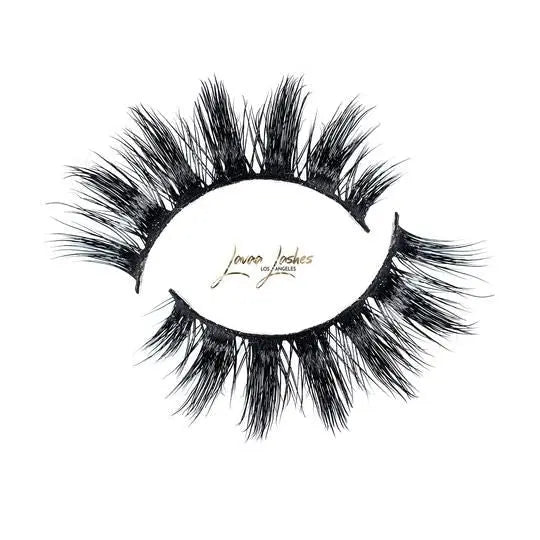 Theron Lavaa lashes